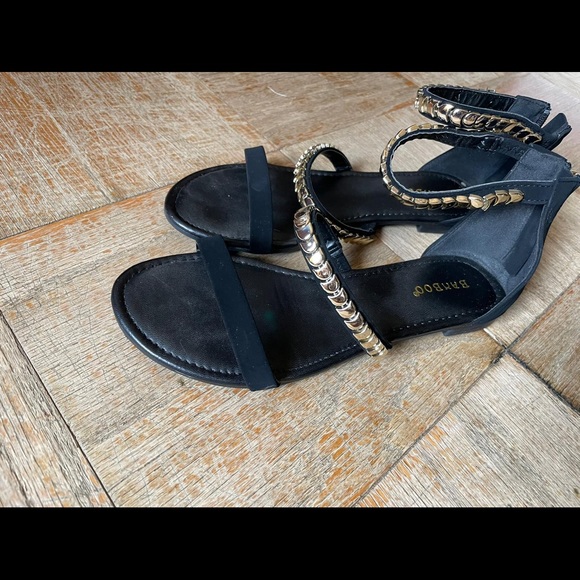 Sandals - Picture 4 of 4